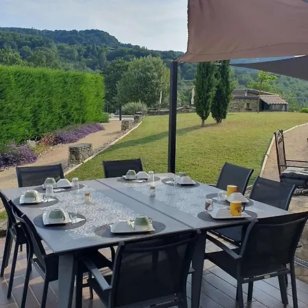 Nocleg ze śniadaniem D'hotes Le St Maurice 3*
