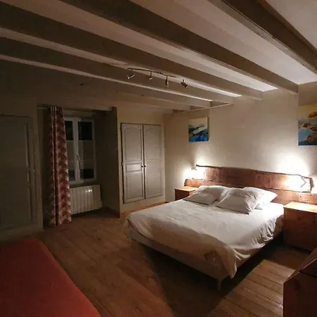D'hotes Le St Maurice Bed & Breakfast 3*